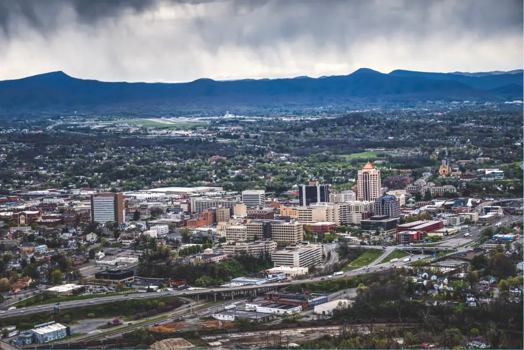 Roanoke, Virginia skyline and surrounding Blue Ridge mountains